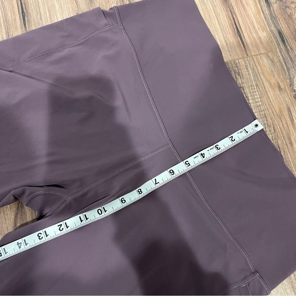 Athleta Salutation Stash Pocket II Capri Tight Leggings Volcanic Violet - Picture 11 of 14